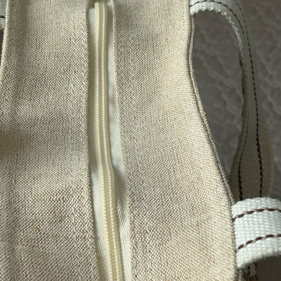 Sun 'N' Sand Turtle Shoulder Tote 
Beige Turtle Embroidered Tote - Picture 11 of 16